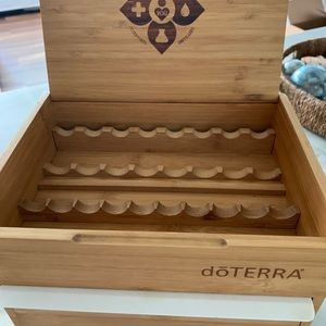 NLA Beautifully Designed DoTERRA Bamboo Oil Storage